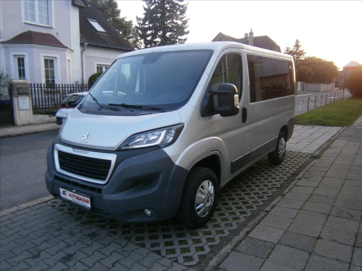 peugeot-boxer-2-2-hdi-96-kw-luxus-bus-navi - 2
