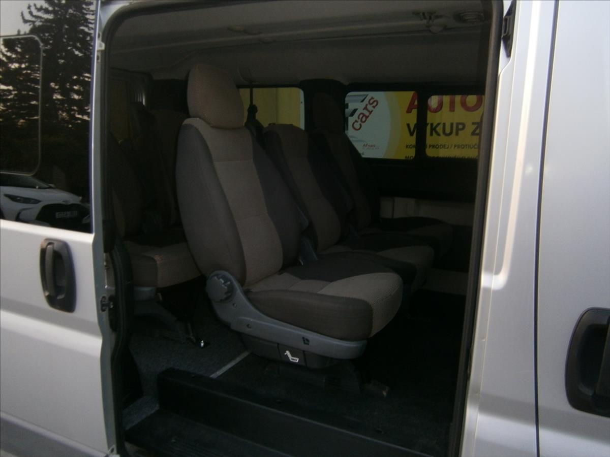 peugeot-boxer-2-2-hdi-96-kw-luxus-bus-navi - 7
