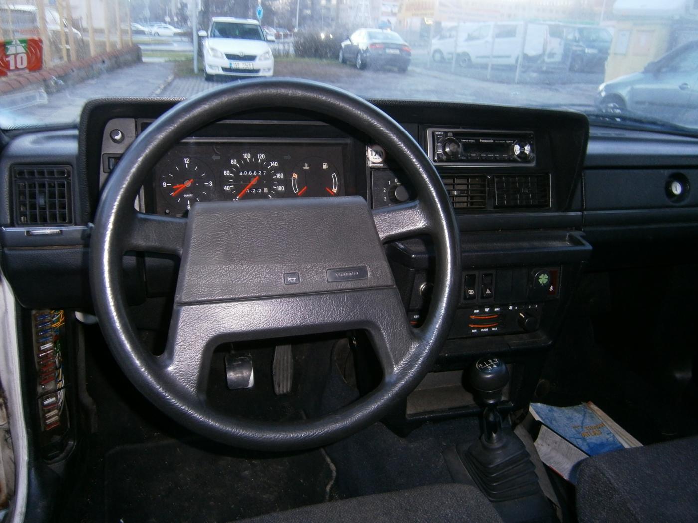 volvo-240-2-3-85kw-na-renovaci - 8