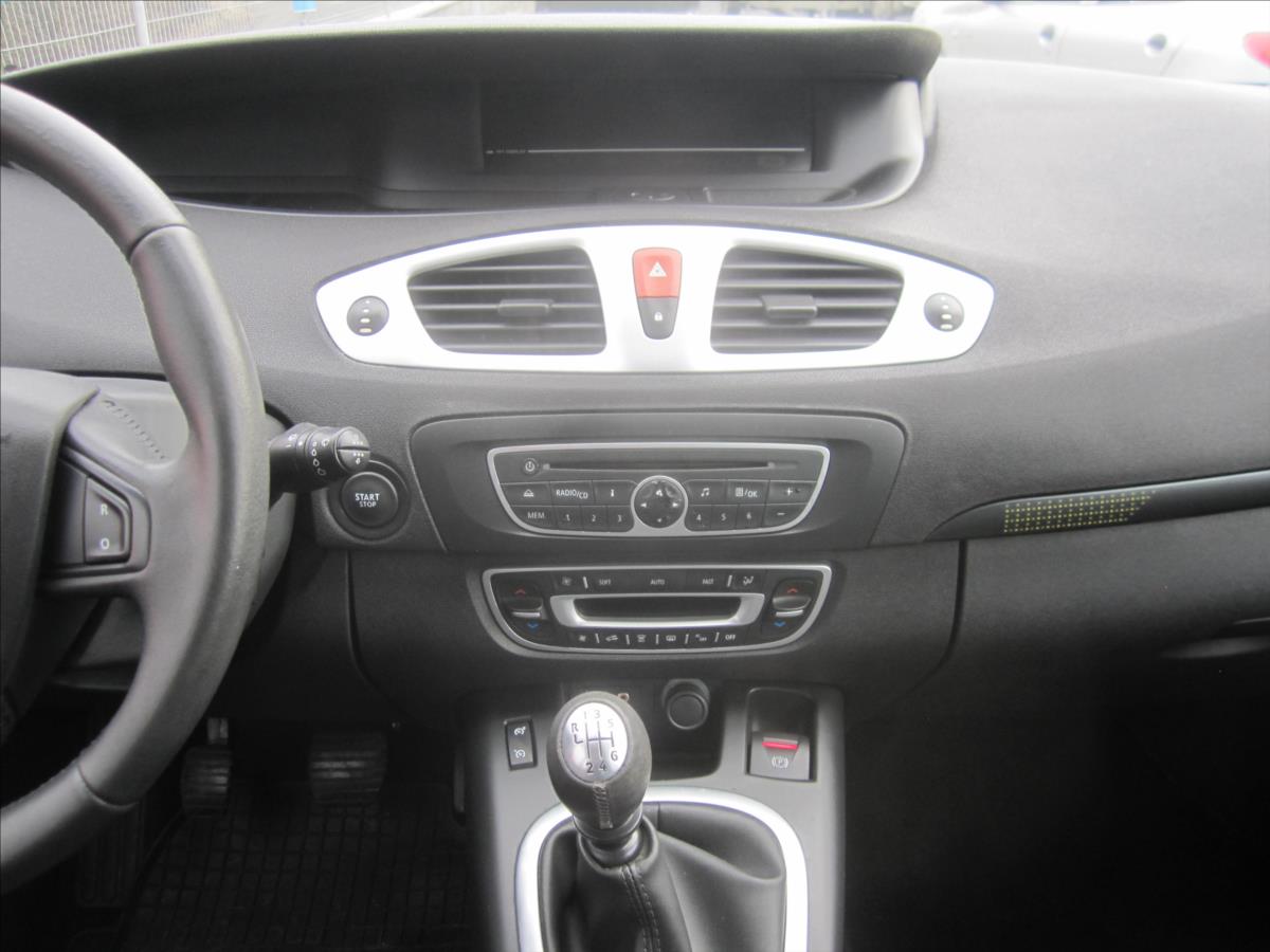 renault-scenic-1-9dci-aut-2-zon-klima - 8