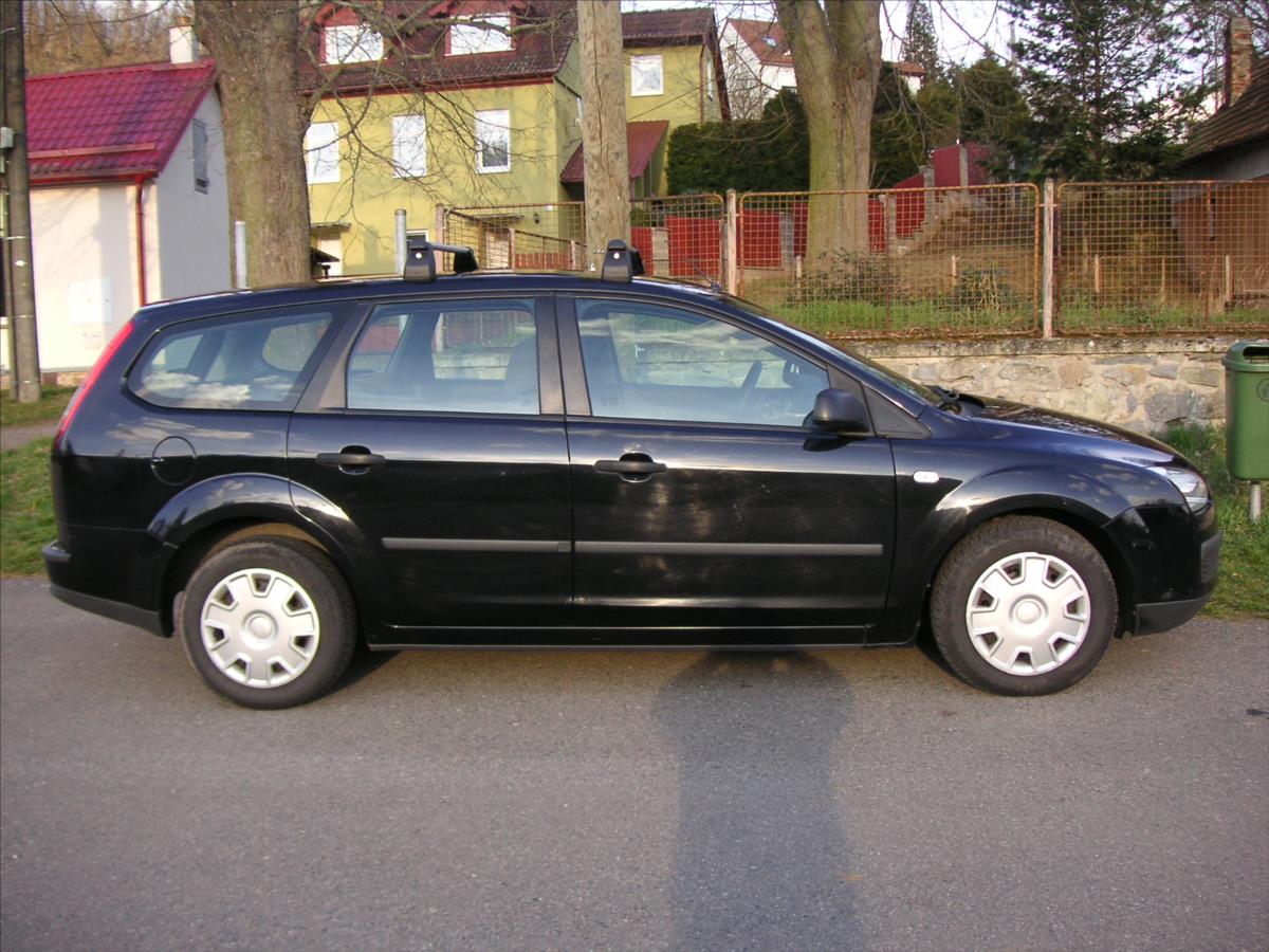 ford-focus-1-8-i-serviska - 3