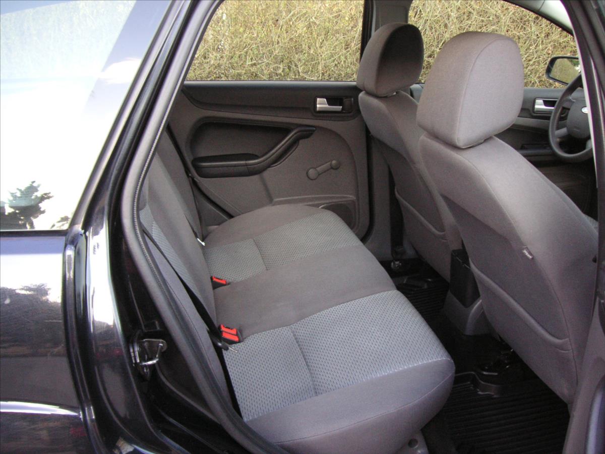 ford-focus-1-8-i-serviska - 9