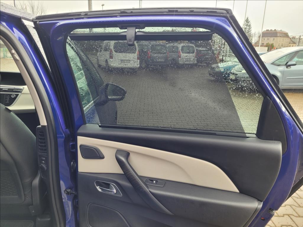 citroen-c4-spacetourer-2-0-top-plna-vybava-1-majitel-cr-osobni - 6
