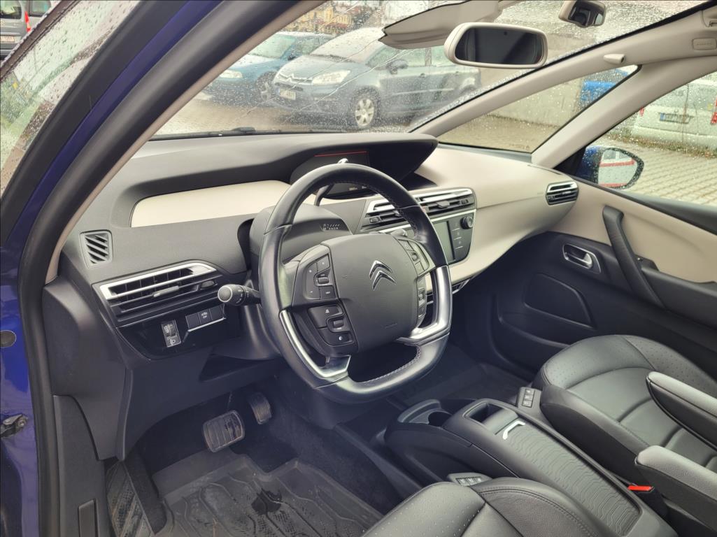 citroen-c4-spacetourer-2-0-top-plna-vybava-1-majitel-cr-osobni - 8