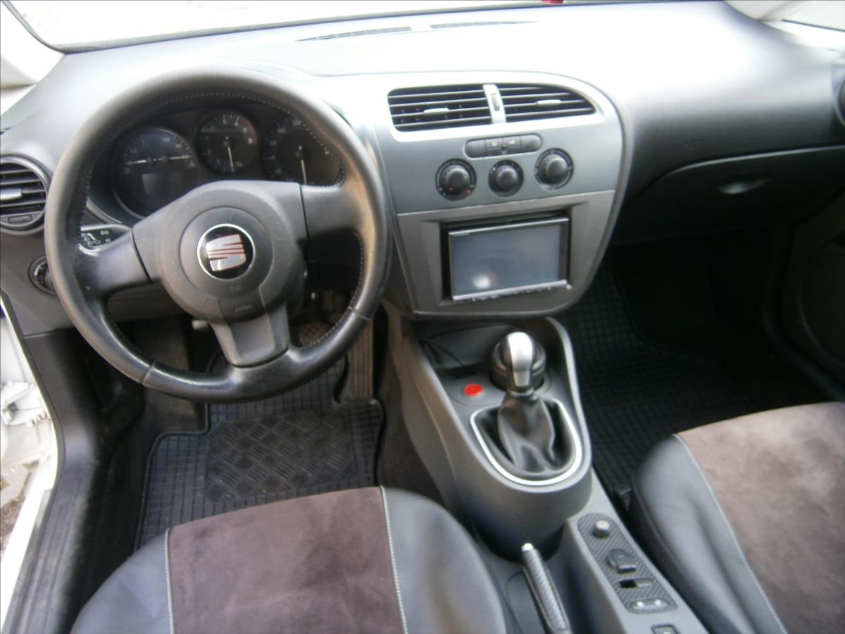 seat-leon-1-4-i-16v-reference - 8