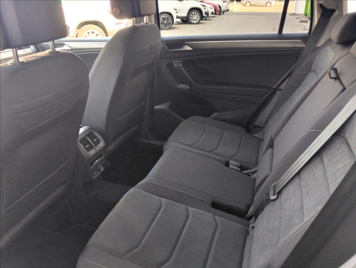 volkswagen-tiguan-allspace-2-0-tdi-110kw-4m-7dsg-life - 9