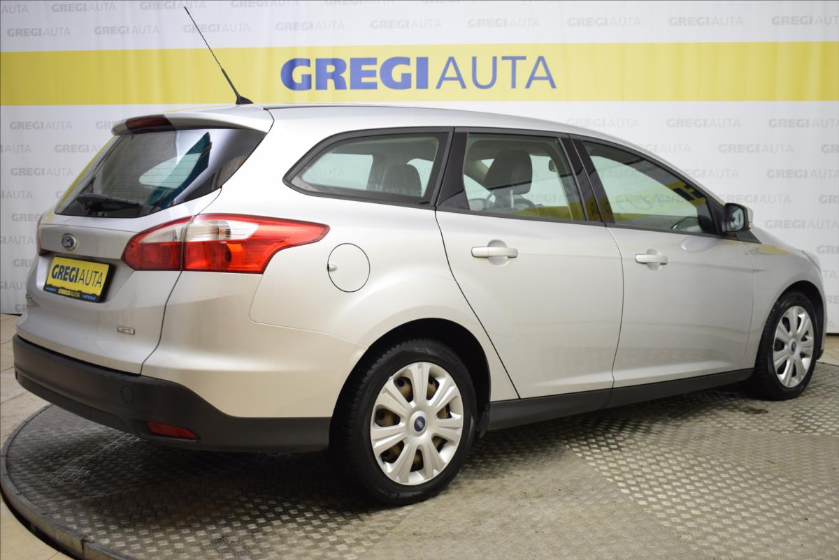 ford-focus-1-6-tdci-po-servisu-super-stav - 5