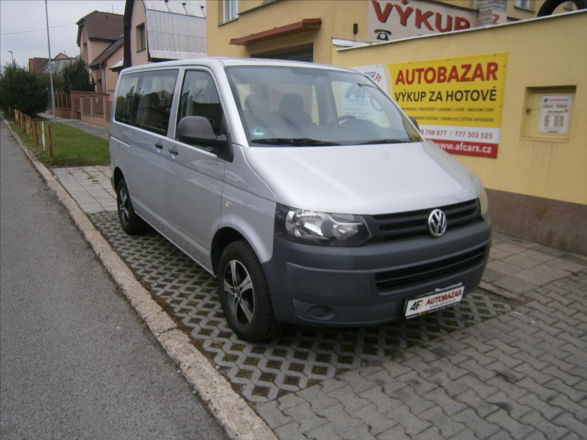 Volkswagen Caravelle 2,0 TDI KLIMA 9 MÍST