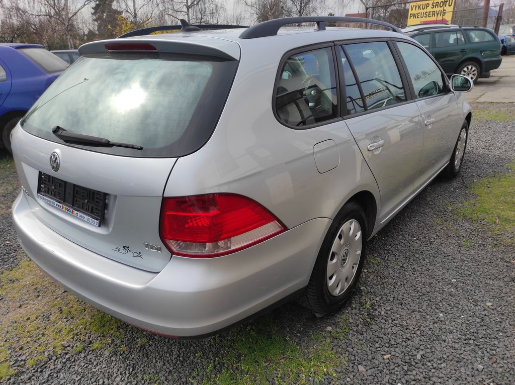 volkswagen-golf-1-9-tdi-variant-trendline - 4