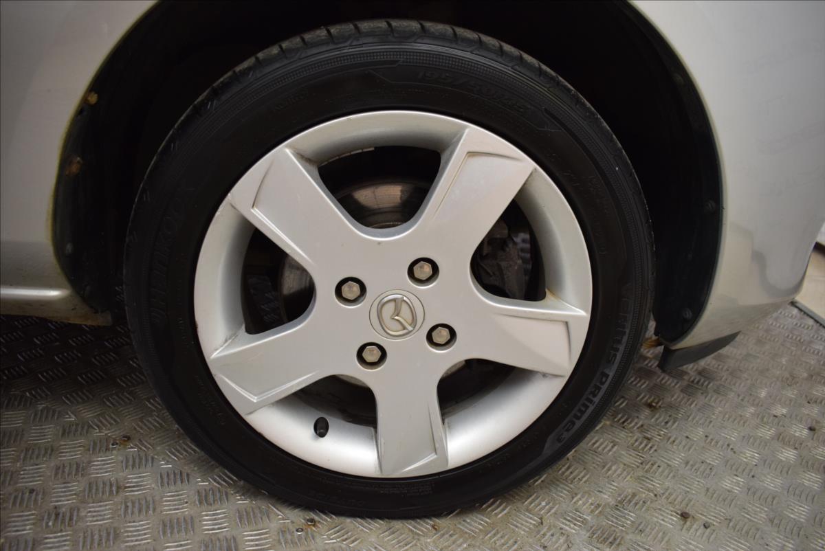 mazda-2-1-4-i-po-servisu-super-stav - 6