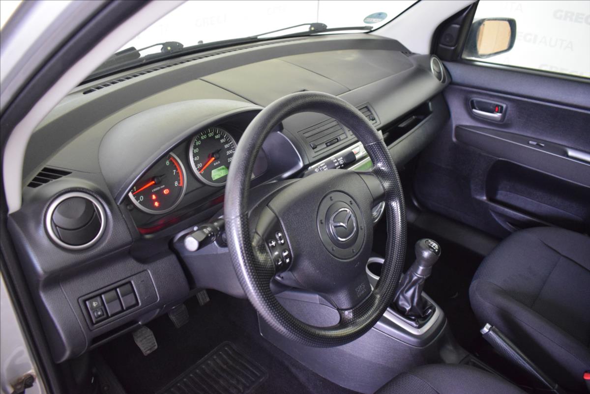 mazda-2-1-4-i-po-servisu-super-stav - 8