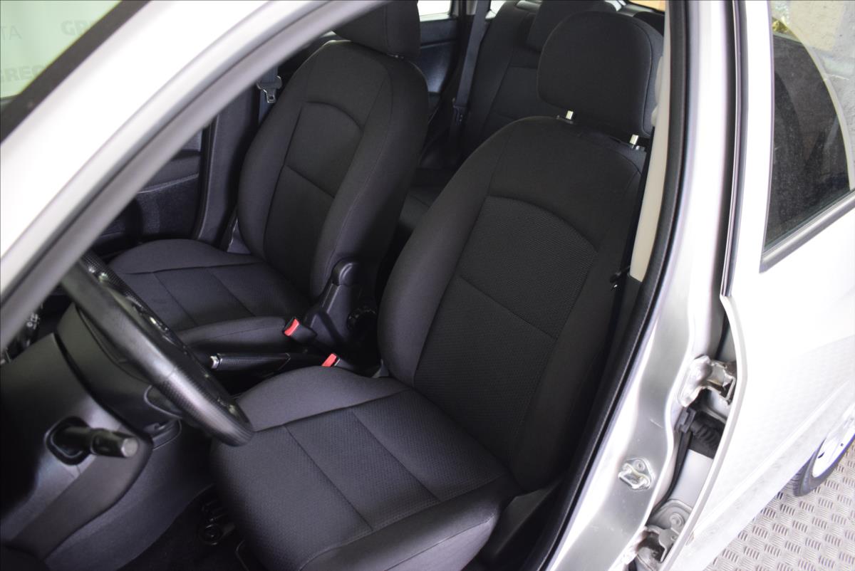 mazda-2-1-4-i-po-servisu-super-stav - 9