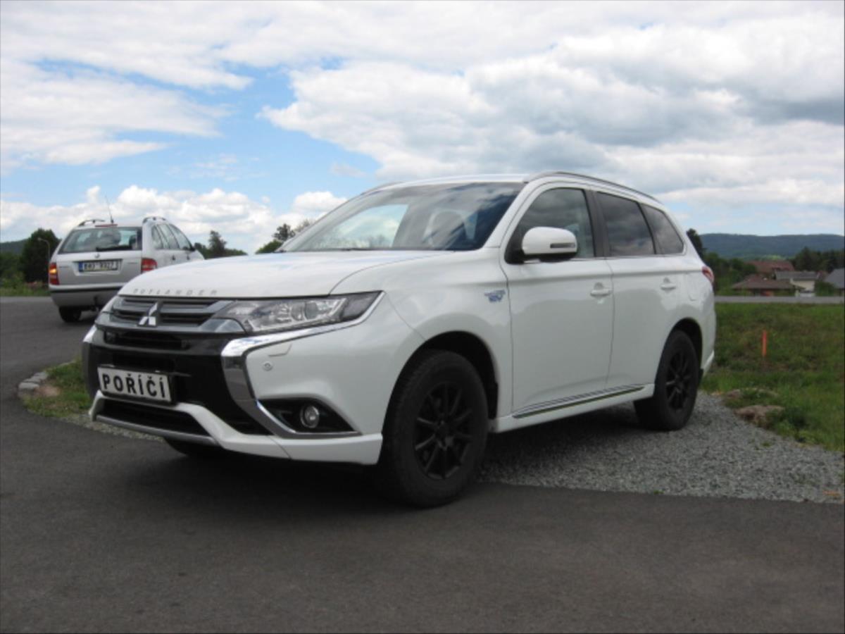 Mitsubishi Outlander 2,0 INSTYLE  PHEV 4WD