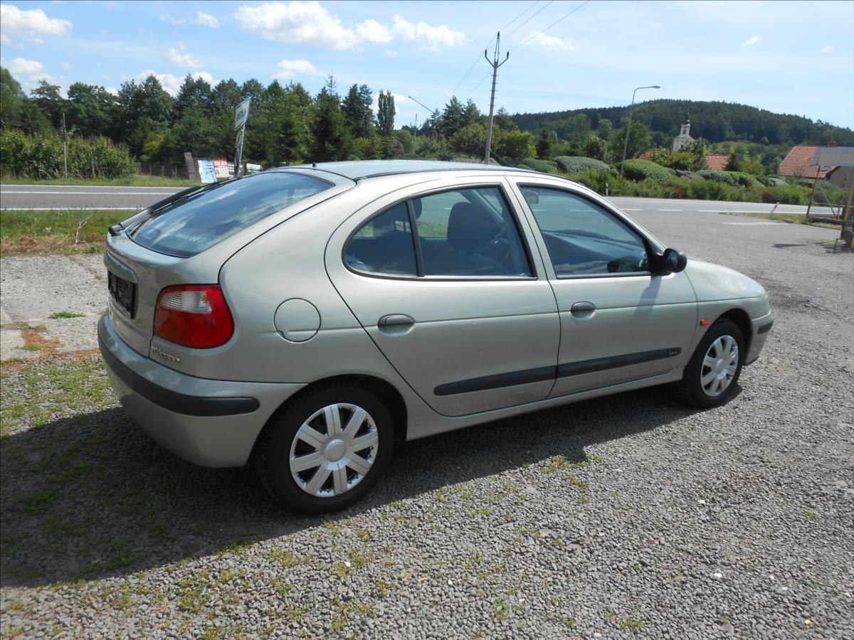 renault-megane-1-4-16v-70-kw-klima - 4