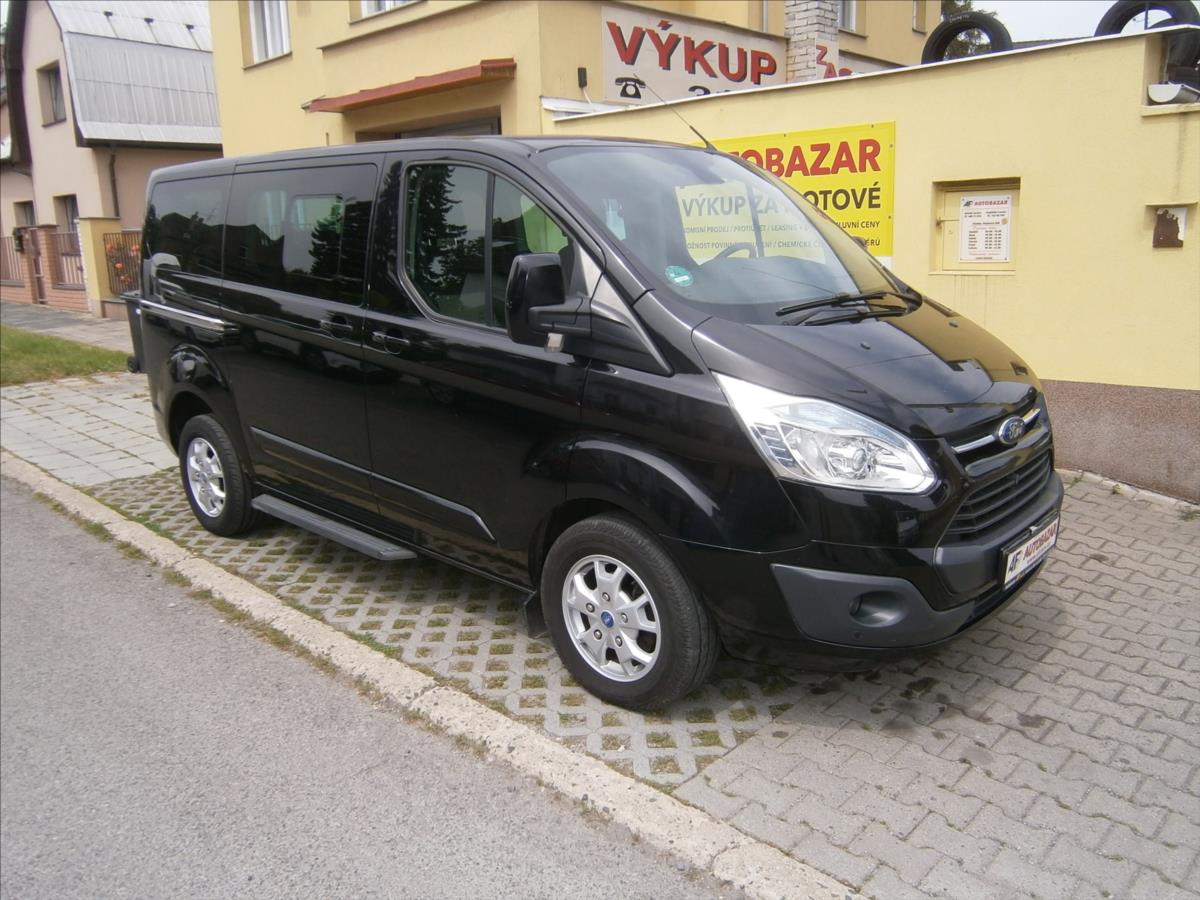 Ford Tourneo Custom 2,2 TDCi TITANIUM