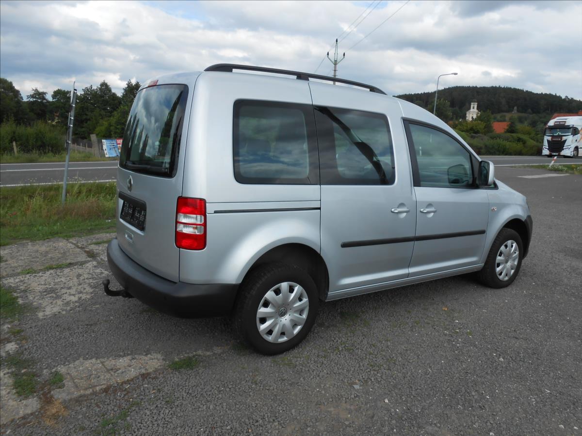 volkswagen-caddy-2-0-tdi-4x4-serviska-klima - 4