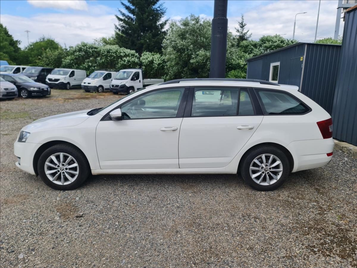skoda-octavia-1-6-tdi-cr-ambition-combi - 6