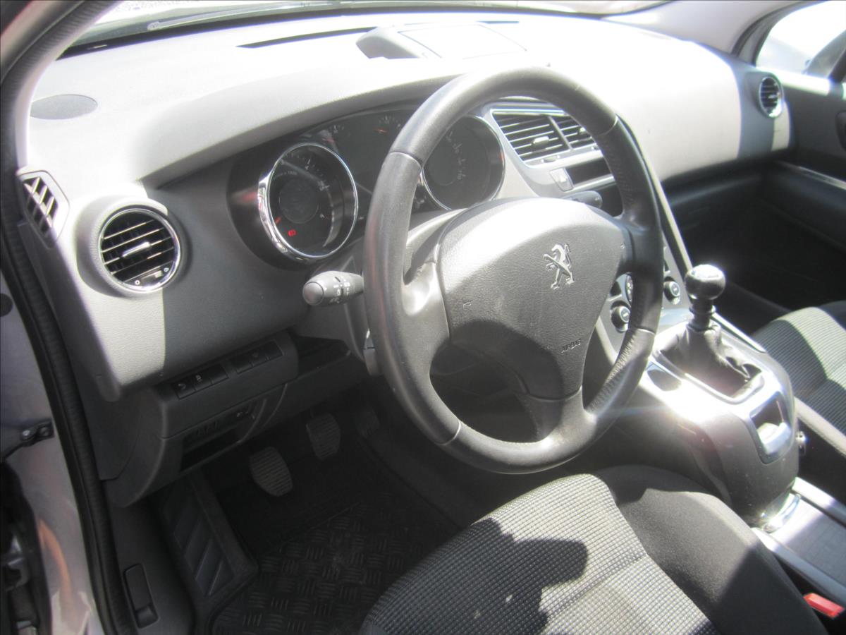 peugeot-5008-1-6hdi-active-7-mist-2-maj - 9