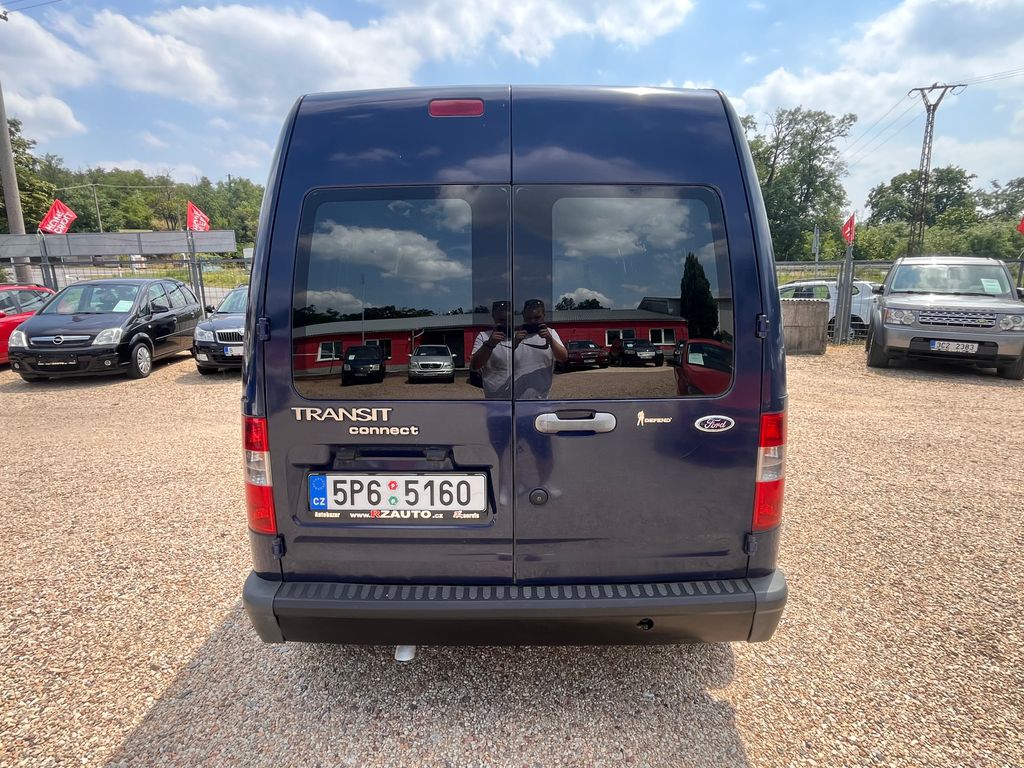 ford-tourneo-connect-1-8-tdci-90k-230-lwb - 3