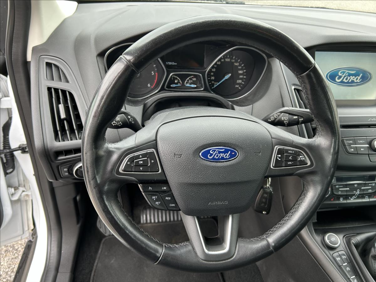 ford-focus-1-5-tdci-88kw-xen-nav-vyhr-alu - 4