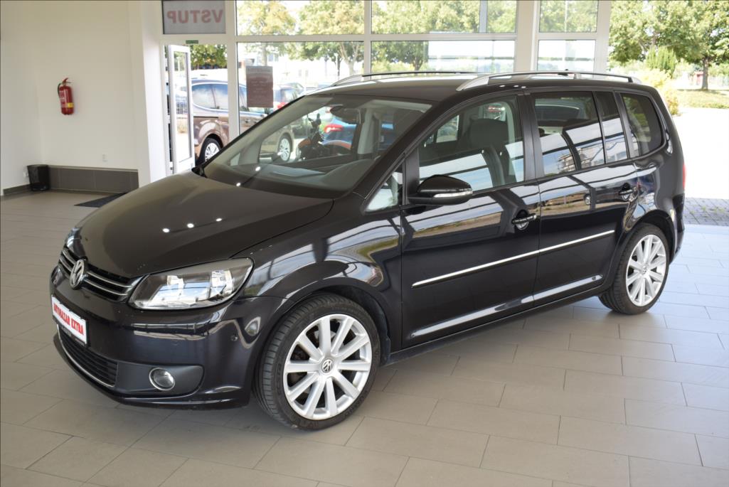 Volkswagen Touran 2,0 TDi, HIGHLINE,DSG+F1,NAVI,