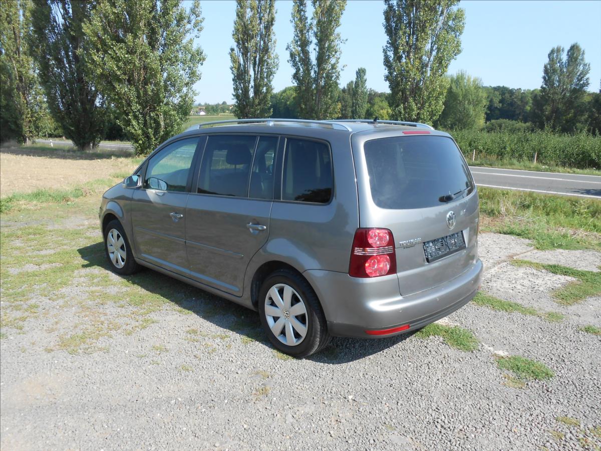 volkswagen-touran-1-4-tsi-103-kw-historie-klima - 7