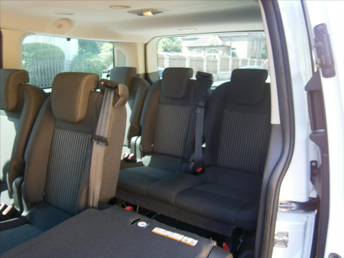 ford-tourneo-custom-2-2-tdci-92kw-klima - 9