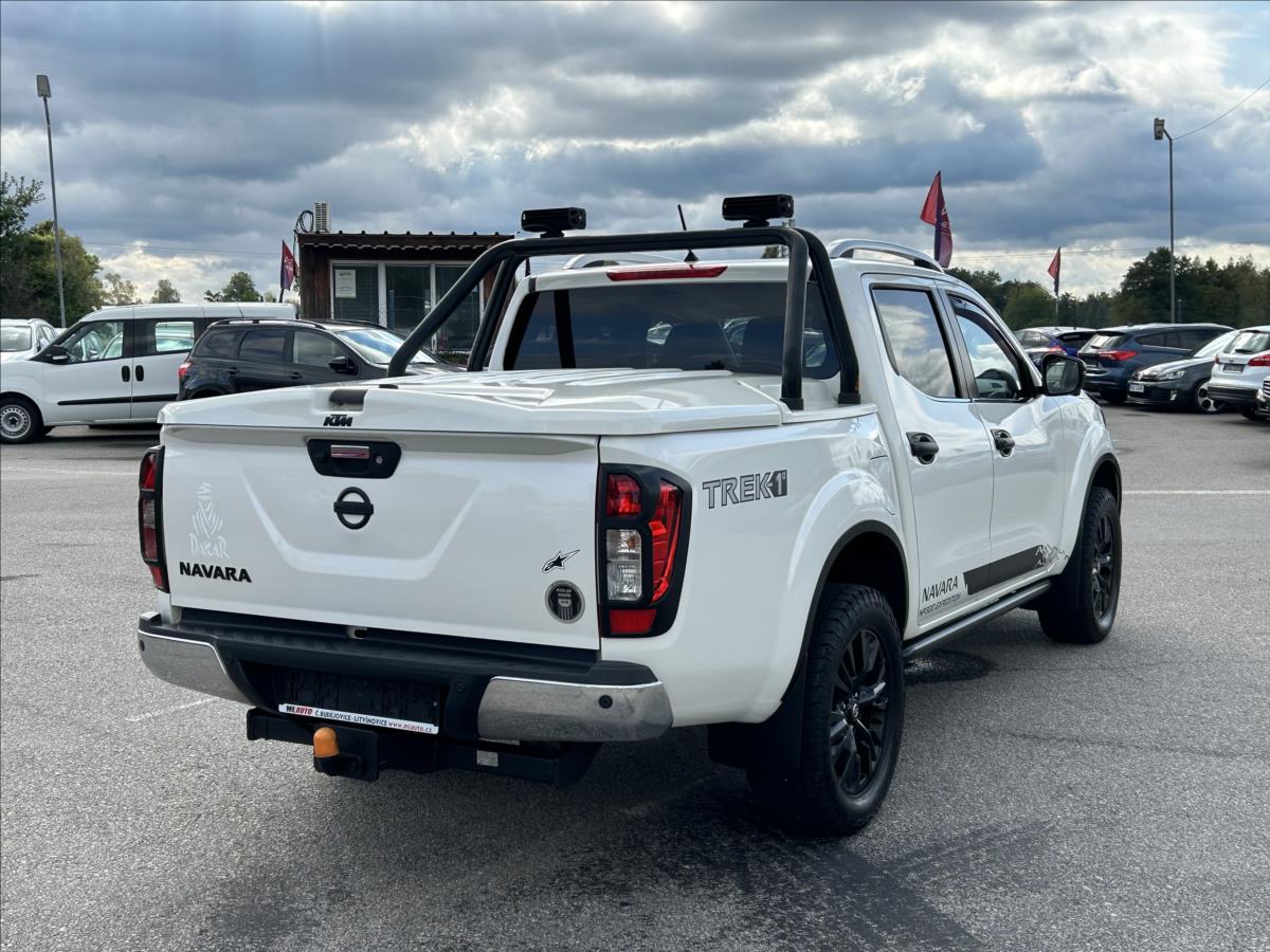 nissan-navara-2-3-dci-at-trek-1-vybava-1-maj - 1