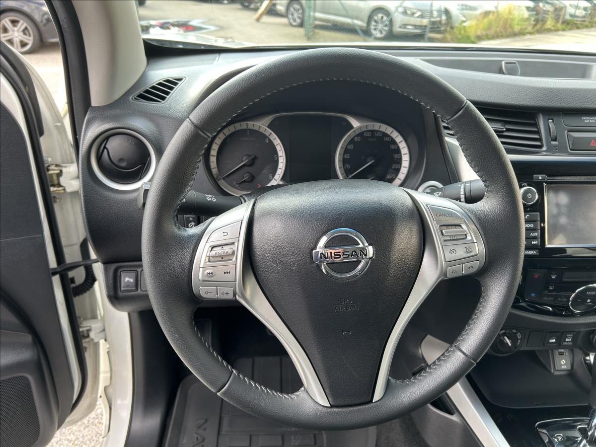 nissan-navara-2-3-dci-at-trek-1-vybava-1-maj - 7