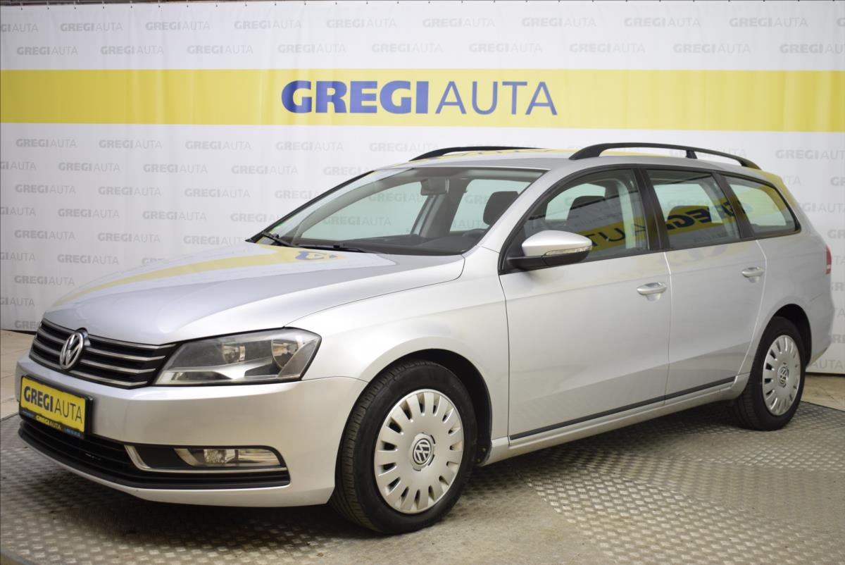 volkswagen-passat-1-6-tdi-1-maj-pr-servis-vw - 1