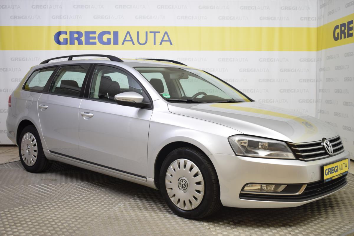 volkswagen-passat-1-6-tdi-1-maj-pr-servis-vw - 2