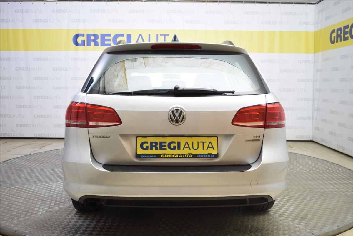 volkswagen-passat-1-6-tdi-1-maj-pr-servis-vw - 3