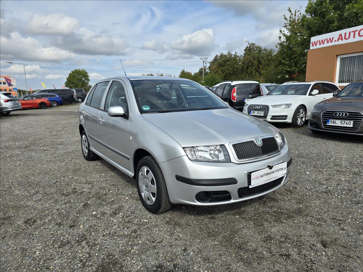 Škoda Fabia 1,4 16V Ambiente,klilma,tažné,nová STK