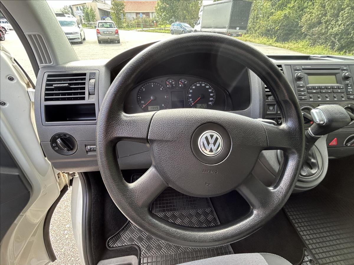 volkswagen-multivan-2-5-tdi-96kw-dsg-nez-top-klima - 5