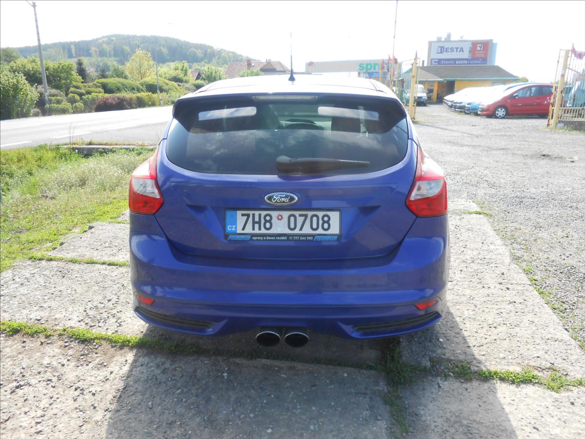 ford-focus-2-0-st-184-kw-serviska - 5