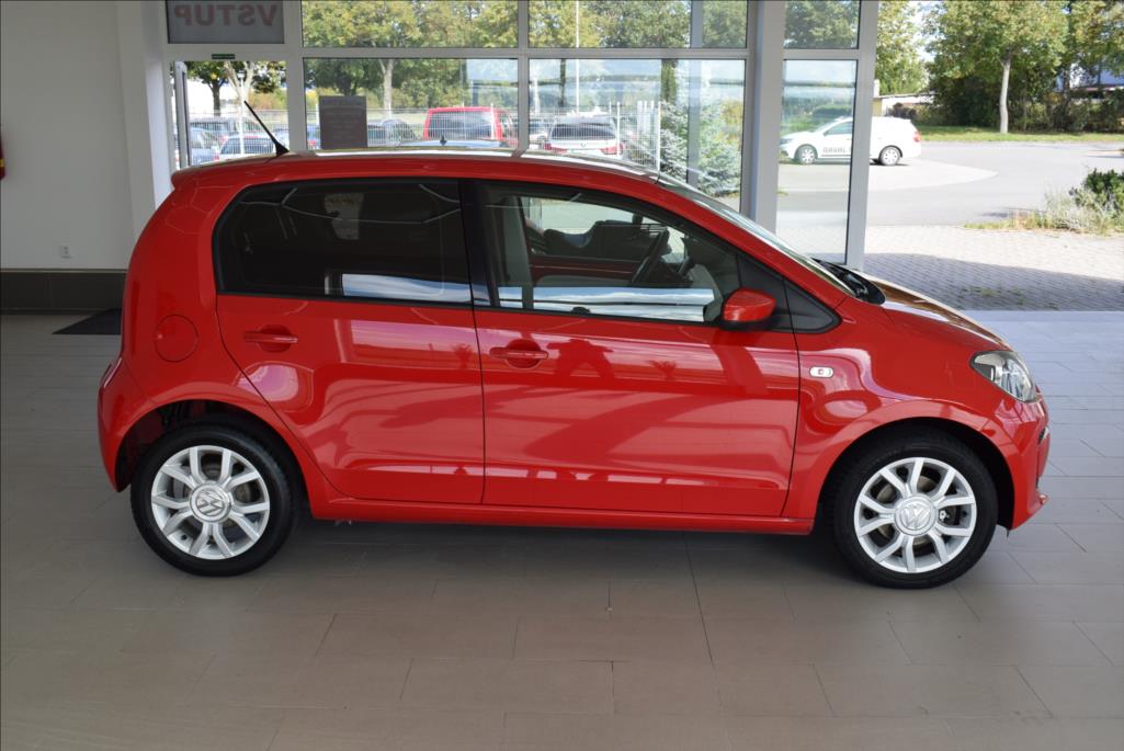 volkswagen-up-1-0-mpi-1-maj-klima-serviska - 3