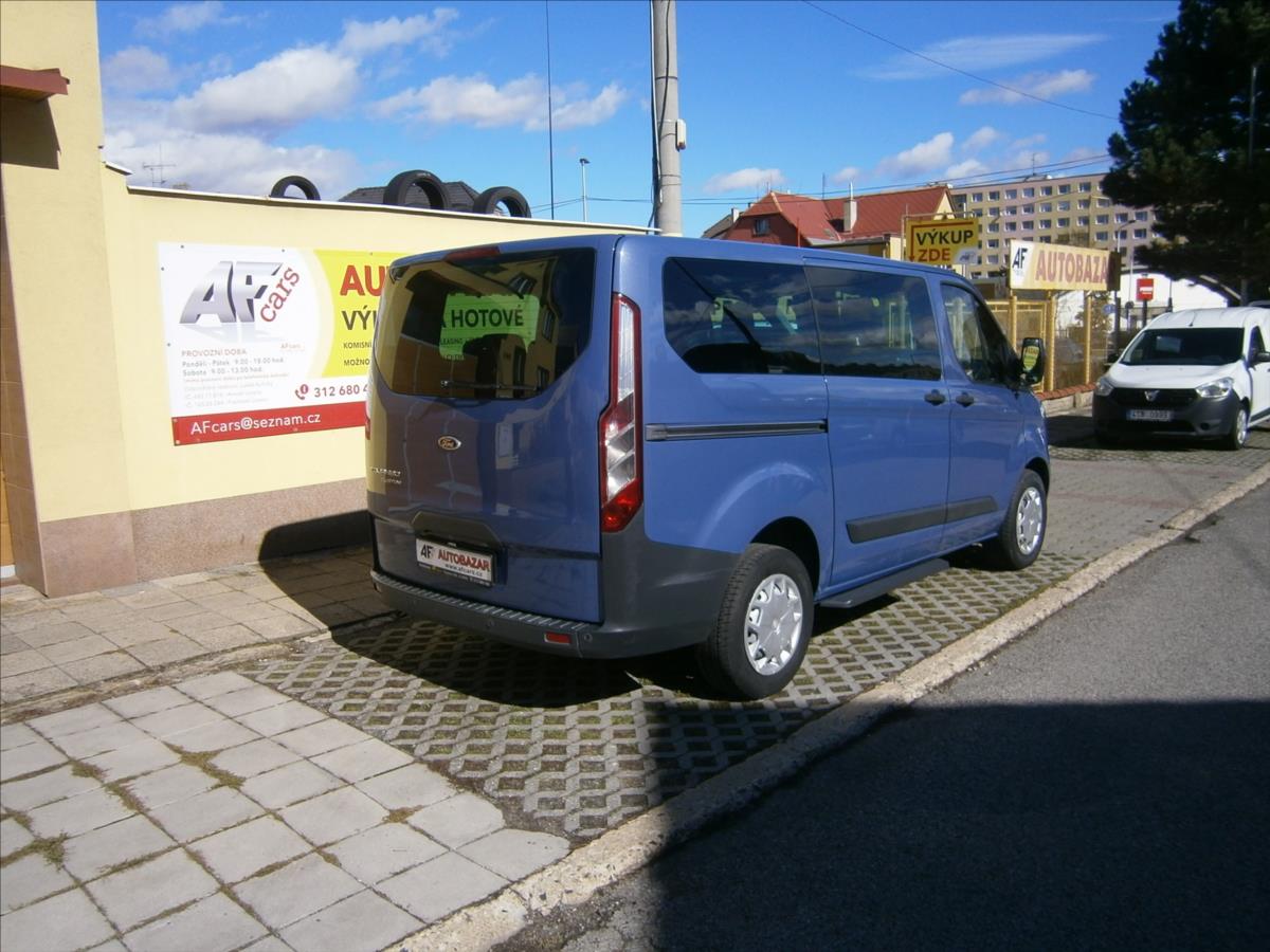 ford-tourneo-custom-2-2-tdci-titanium - 5