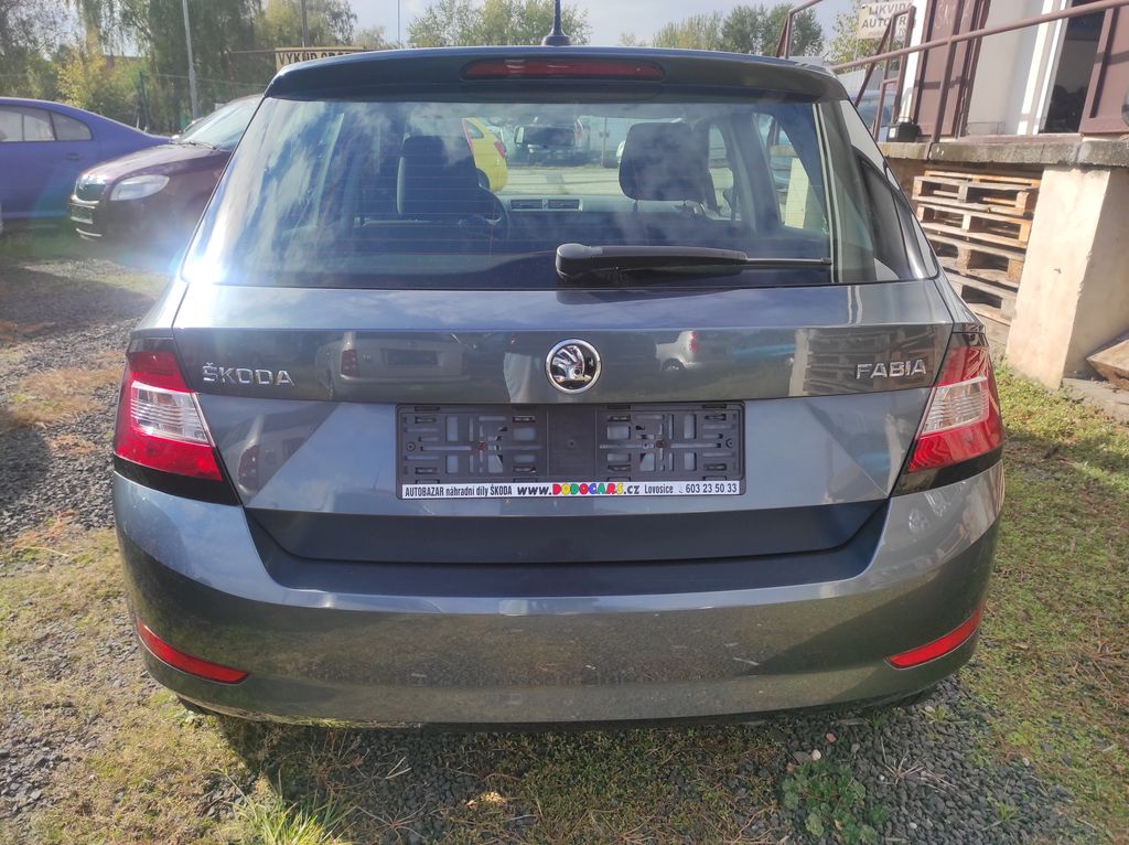 skoda-fabia-1-0mpi-44kw-active-odpocet-dph - 3