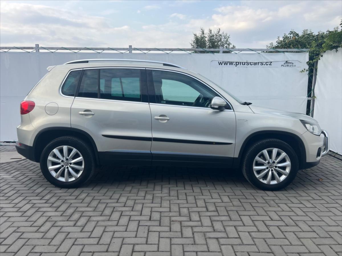 volkswagen-tiguan-2-0-103kw-dsg-4x4-cr-1-maj - 7