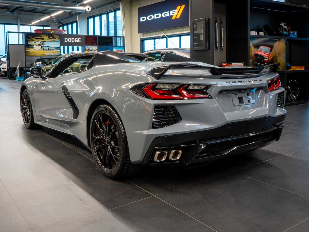 chevrolet-corvette-6-2-stingray-c8-3lt-z51-cabrio - 3