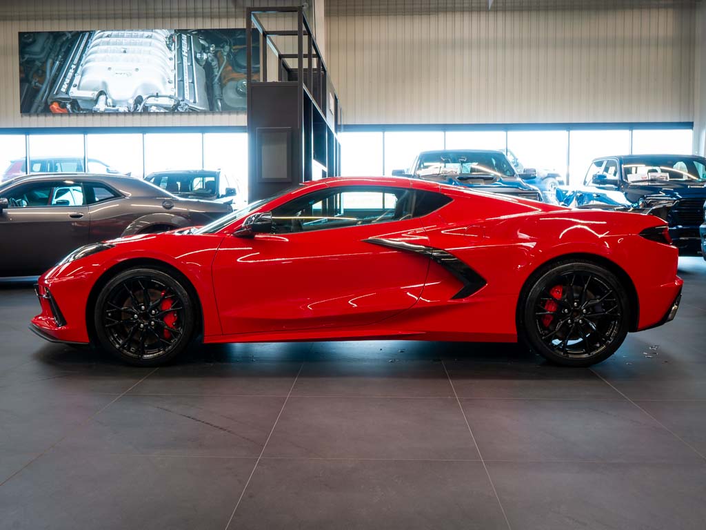 chevrolet-corvette-6-2-stingray-c8-3lt-z51 - 1