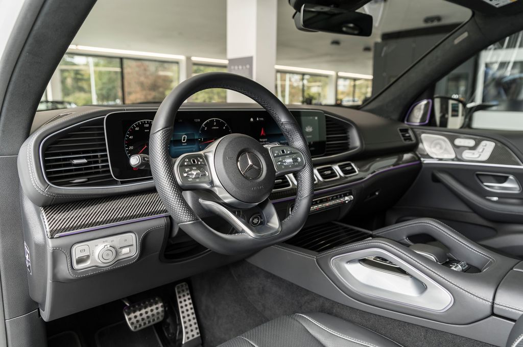 mercedes-benz-gls-400d-4m-amg-nappa-masaz-pano-3 - 4