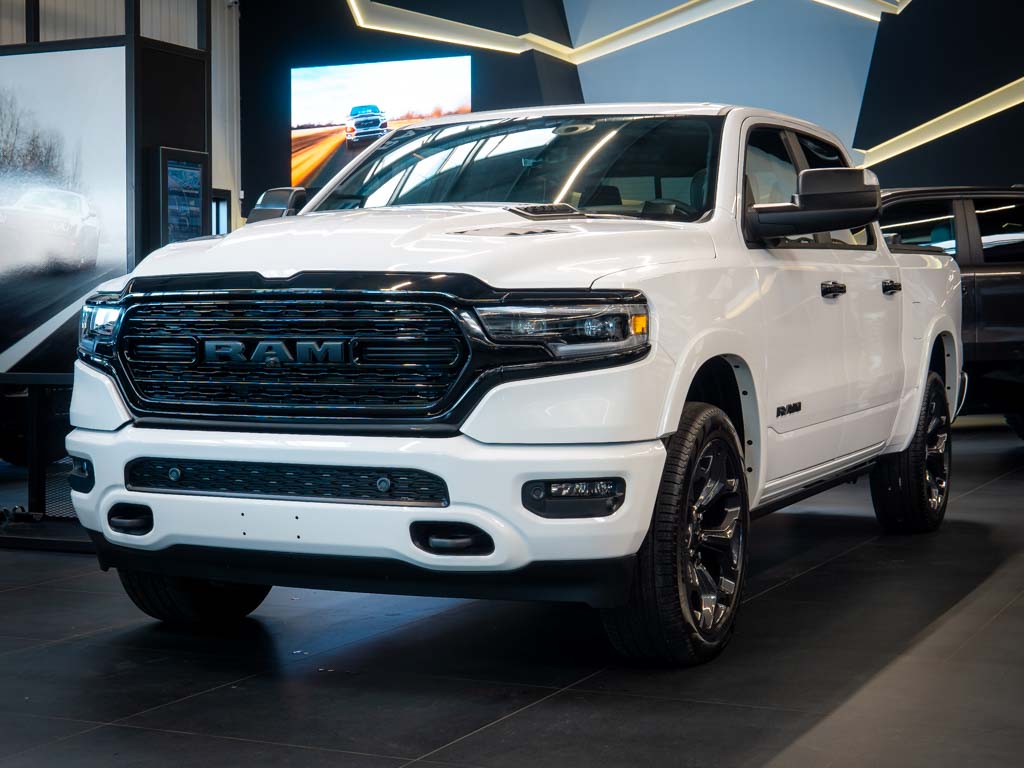 Dodge RAM 5.7 Limited Night Edition