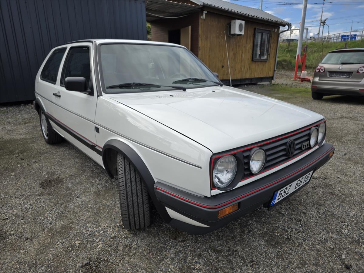 volkswagen-golf-1-8-gti-81kw-top-stav - 2