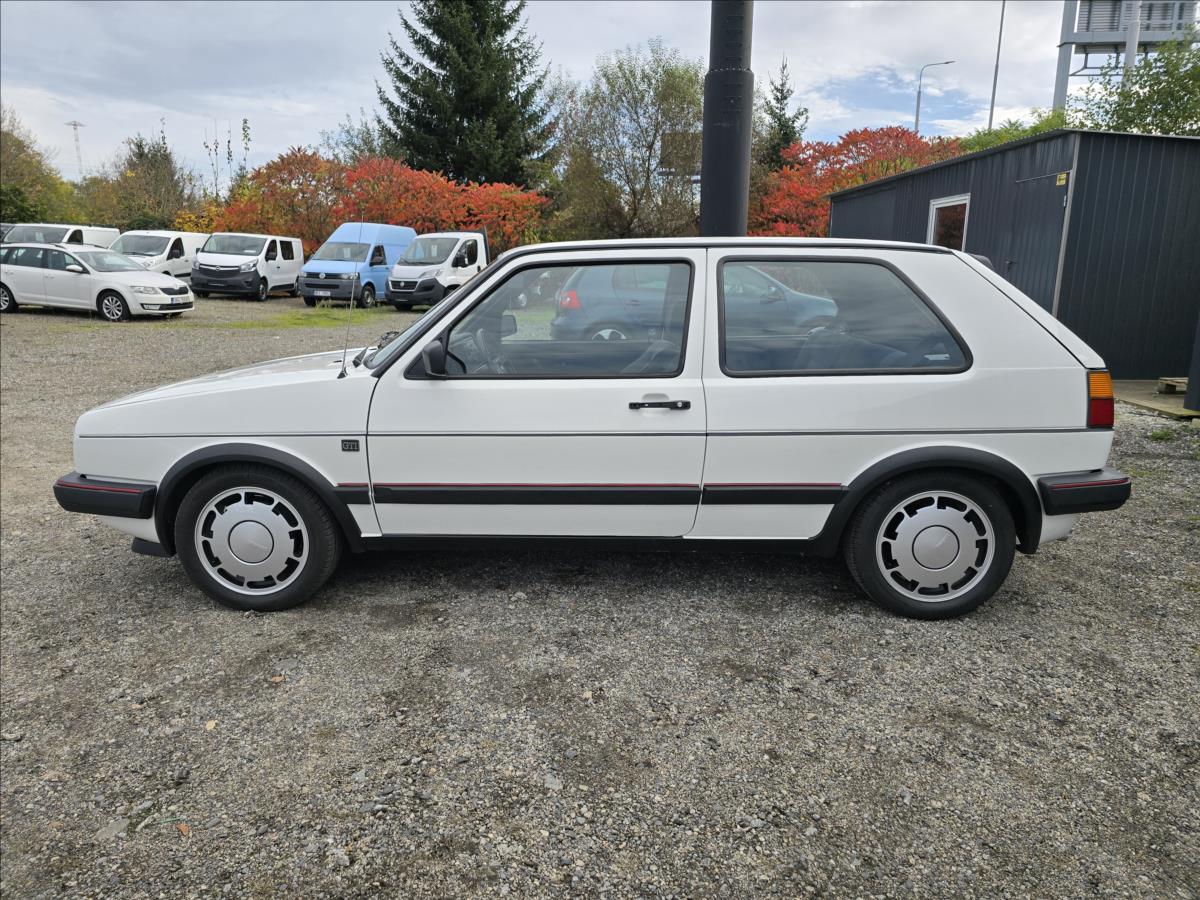 volkswagen-golf-1-8-gti-81kw-top-stav - 7