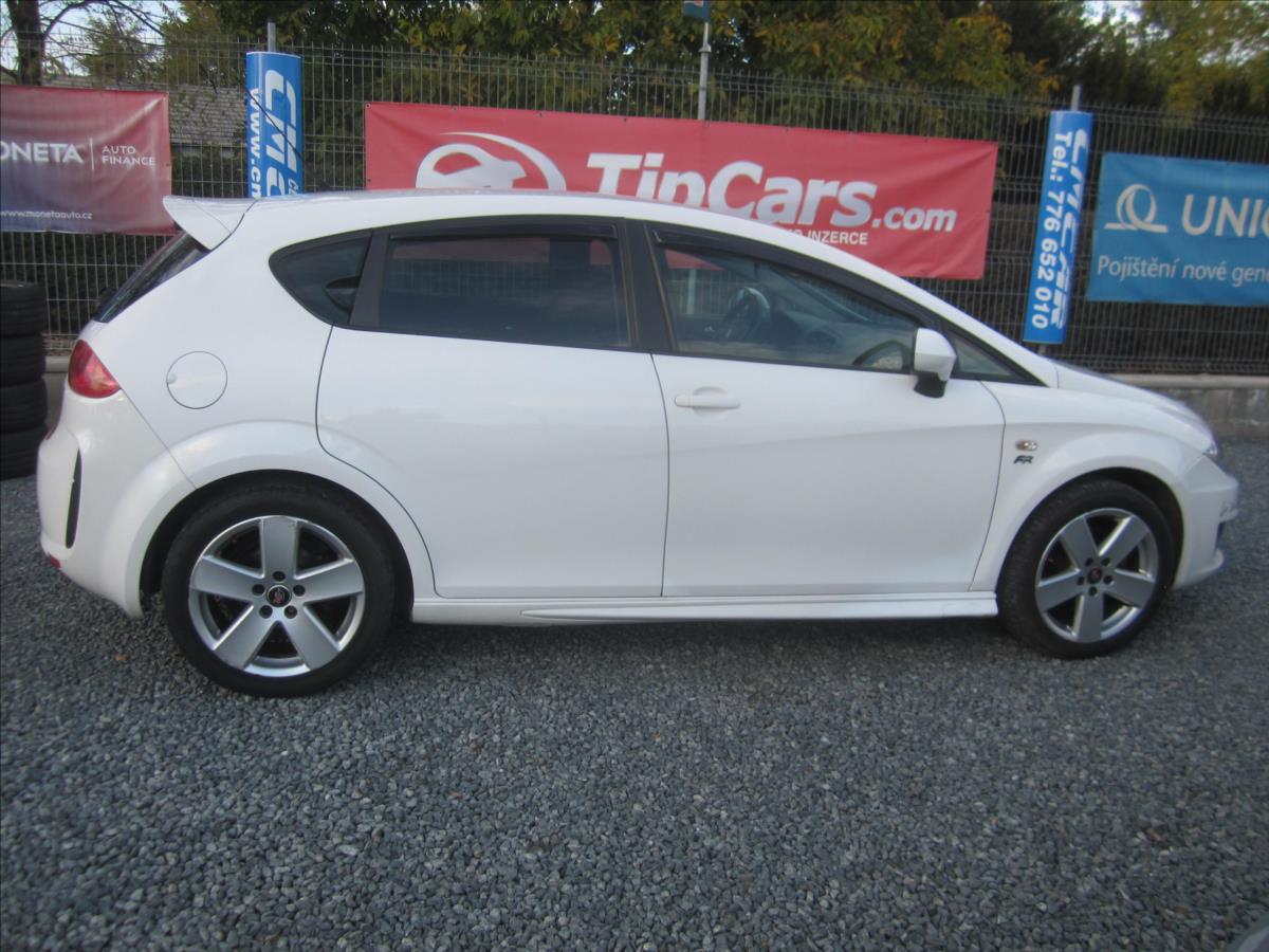 seat-leon-1-6tdi-reference-aut-klima - 8