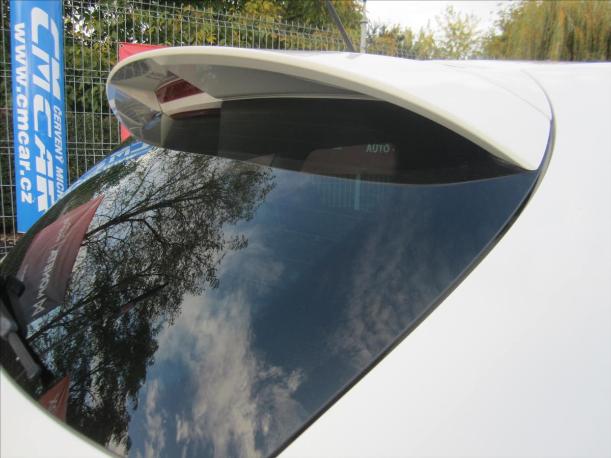 seat-leon-1-6tdi-reference-aut-klima - 9