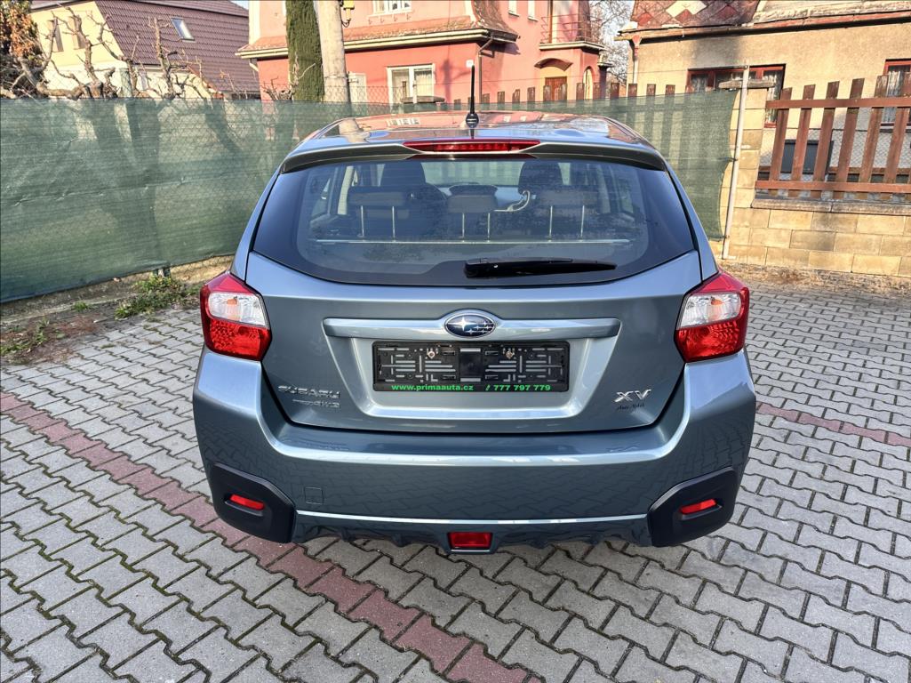 subaru-xv-2-0-i-4x4-1-majitel - 3