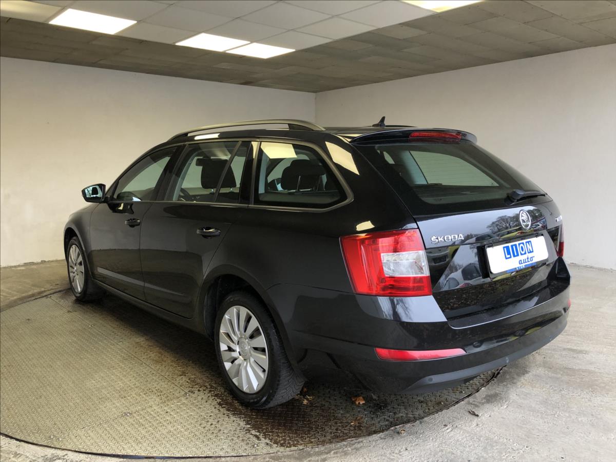 skoda-octavia-2-0-tdi-110kw-dsg - 4