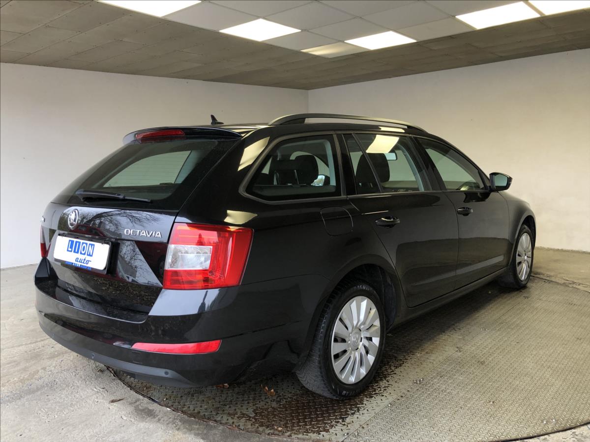 skoda-octavia-2-0-tdi-110kw-dsg - 6